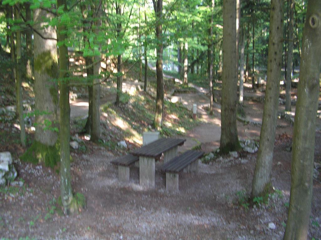 Camping Pivka Jama Postojna Kültér fotó